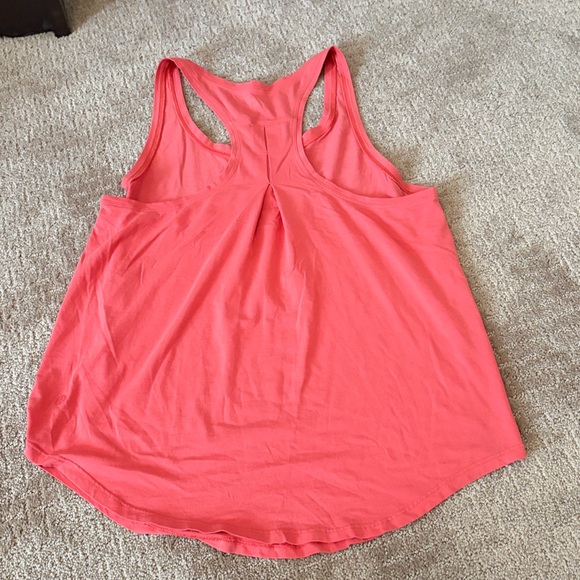 Lululemon love pleated tank - Picture 2 of 3